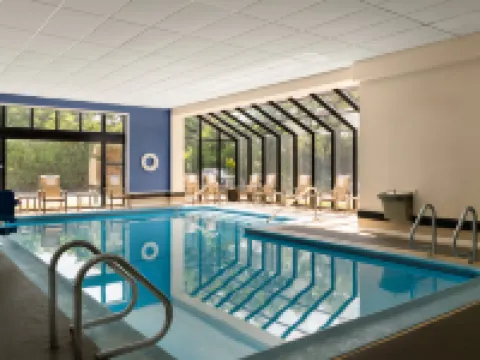 DoubleTree by Hilton Hartford - Bradley Airport Hotels in Windsor Locks