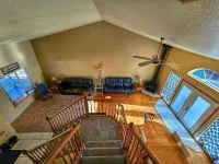 The Peaceful Escape: hiking, fishing, snow skiing. Sleeps 12 拉森縣酒店