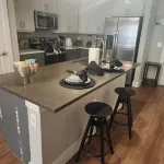LUX-Longhorn Suite w/ Boho vibes,1king bedroom apt. Fort Worth w/ attach garage