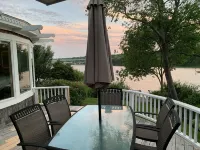 Spectacular Waterfront Home on the Maine Coast!