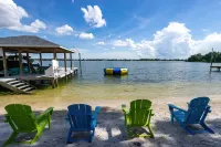 Newer Home on Lake June with Beach, Dock, Screened Patio and Hot Tub!