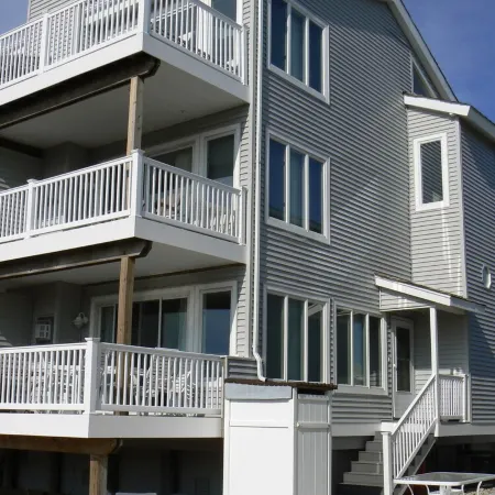 EXCLUSIVE OCEANFRONT LUXURY PRIVATE RESIDENCE
