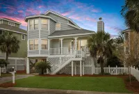 Awesome Wild Dunes Home -Just Steps to the Beach - Free WiFi