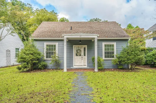 The McCaskill Cottage in the Village of Pinehurst!