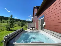 Town Ctr l Hot Tub l Mtn View l Loft l Fireplace