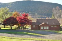 Scenic Fingerlakes Hideaway , Bristol mountain, Letchworth park!