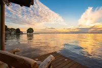 Stay. Play. Relax. Your Perfect Lake Escape!