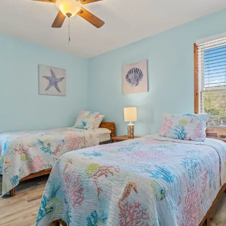 4 Bedroom in Duck - Almost Oceanfront - Awesome views