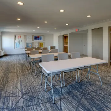 Holiday Inn Express & Suites BRANSON 76 CENTRAL by IHG