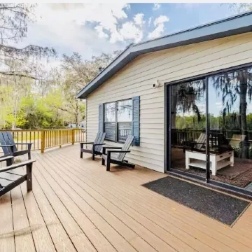 Charming 2-bedroom house on the St John’s River in Palatka with amazing views