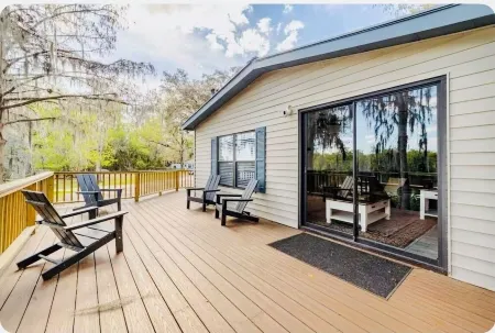 Charming 2-bedroom house on the St John’s River in Palatka with amazing views