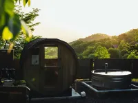 Luonte Kirino Kogen Glamping Hotels in Shikokuchuo