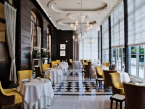 Waldorf Astoria Versailles - Trianon Palace Hotels in Versailles