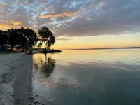 Lake View 2Bdrm Cottage in Celina, Ohio Neighborhood Near Shopping & Dining