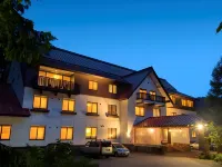 Izumigo Takayama Dog Paradise Hotel Hotel di Takayama