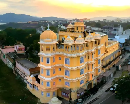 Bloom Boutique | Lake Pichola Hotels in Udaipur