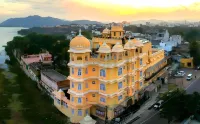 Bloom Boutique | Lake Pichola