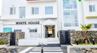 施設外観 ホテル ホワイトハウスの写真