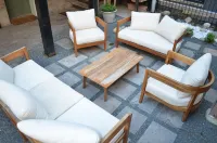 Spacious Downtown Chicago Condo with Spa Bath, King Bed, Patio, 3 Blocks to L