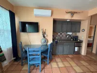 Casa Elena Adobe casita in historic Mesilla 메실라 호텔