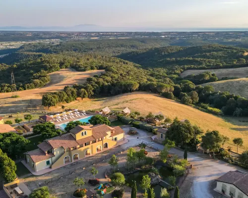 Le Debbiare Hotels in Riparbella