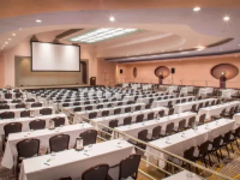 Hilton Cincinnati Netherland Plaza Hotels in Hamilton County