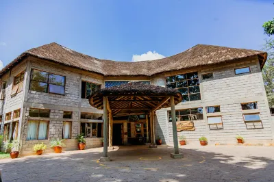 Weru Weru River Lodge