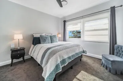 Long Jetty Lake House -Long Jetty, Central Coast Fully Renovated 3 bed Cottage,