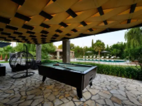 Villa Black White Dassia Hotéis em Dassia