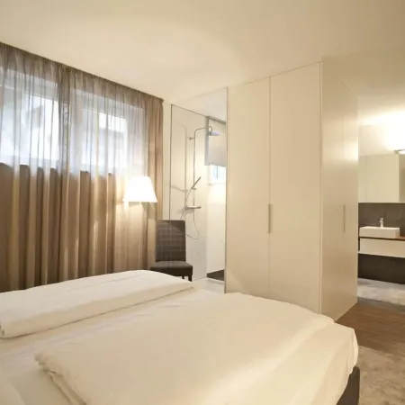 Hidalgo Suites