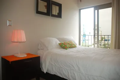E&J Beach Condo Các khách sạn ở 