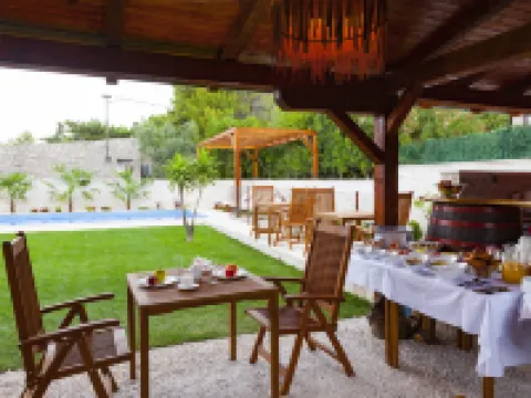 Villa Mediterranea Hotels in Bol
