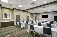 Hampton Inn and Suites Los Angeles Burbank Airport