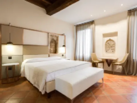 ฟอร์รารา รูมส์ โรงแรมในแฟร์รารา