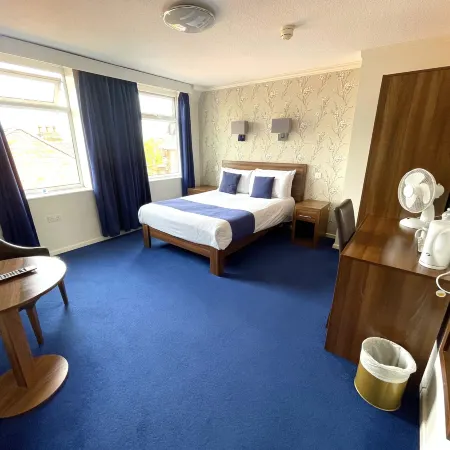 The Continental Hotel, Derby Отели в г. Дерби