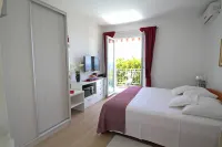Apartments Ante Hotels in Komolac