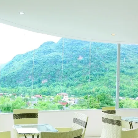 Ngoc Bach Hotel