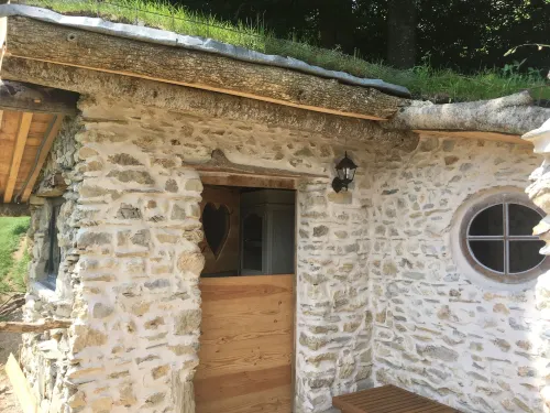 VIE d'Estive Hotels in Campan