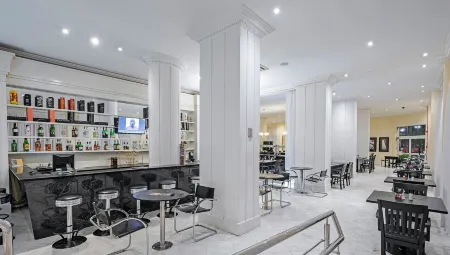 Manhattan Floor Отели рядом с достопримечательностью «Botanical Garden of Curitiba»