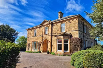 The Pines Guest House Hotels in Lossiemouth