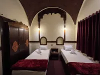 Elphardous Oasis Hotel Hotel di Al Qarnah