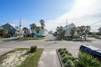 Come on Back 1 Block to Beach Access Hotels in Gulf Shores
