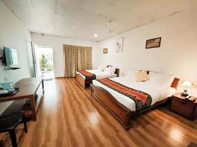 Ibex Resorts, Valparai (Mistly) Hotels near Nallamudi Viewpoint