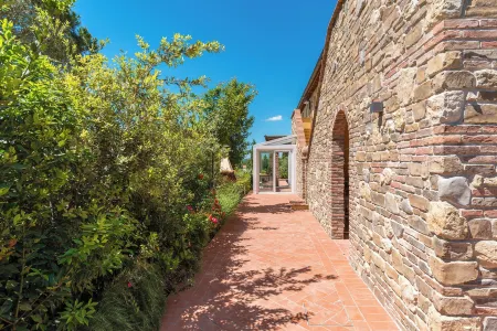 Wonderful Family Suite in Tuscany Near Pisa and Florence - Two Bedrooms 4 pl