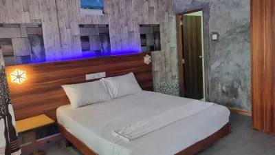Avanti Surf & Stay