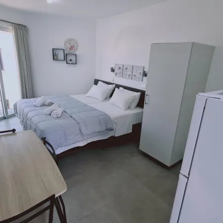 100 AN - Napa Living 22 Отели рядом с достопримечательностью «Морские пещеры-гроты Айя-Напы»