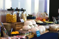 The Horizon Groove Hotel - breakfast