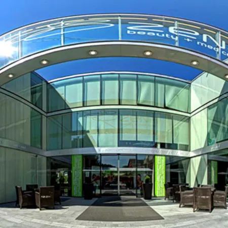 Hotel Zena Beauty & Shopping Center