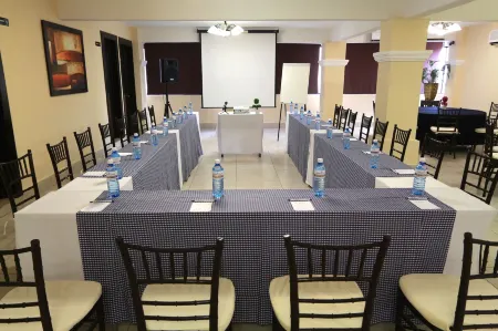 Hotel del Carmen, en El Centro- Desayuno Incluido ! Отели в г. Тустла-Гутьеррес