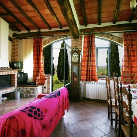 Charming Tuscan Farmhouse